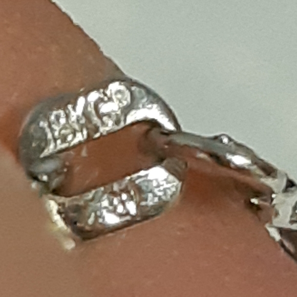 Swarovski Crystal's Necklace 925 Pendant, 18K Gold Plated Chain 16.5" L Silver T - Picture 8 of 13